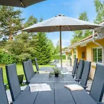 Tovi - 600m From The Sea By Interhome *