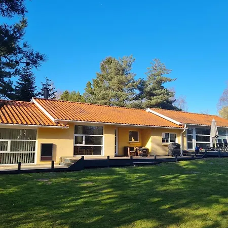 Tovi Holiday home