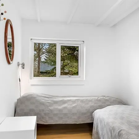 Tovi - 600m From The Sea By Interhome Feriehus *